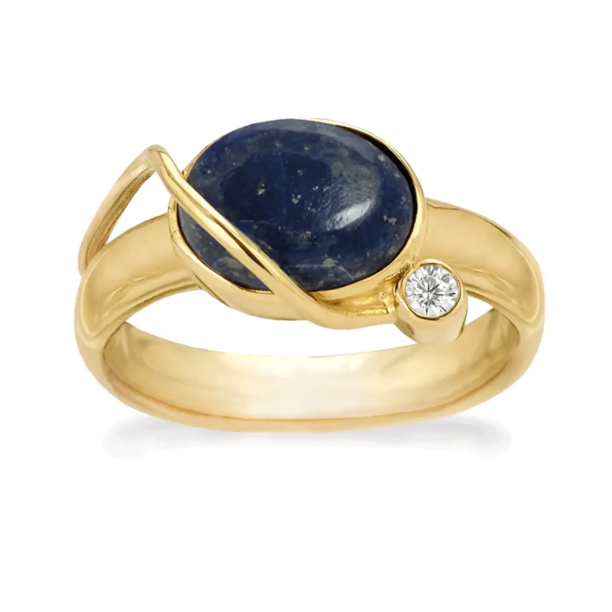 Deze geel goud vergulde ring heeft een 10 x 8 mm lapis lazuli en een 2,5 mm zirkonia.