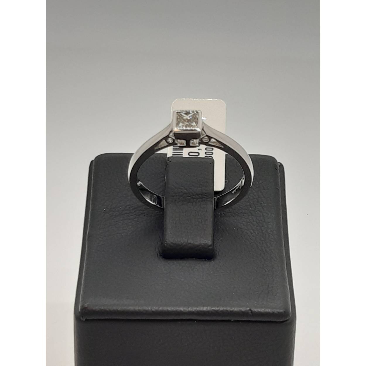 wit gouden ringvs1 g+ 0.22cr 18kt
