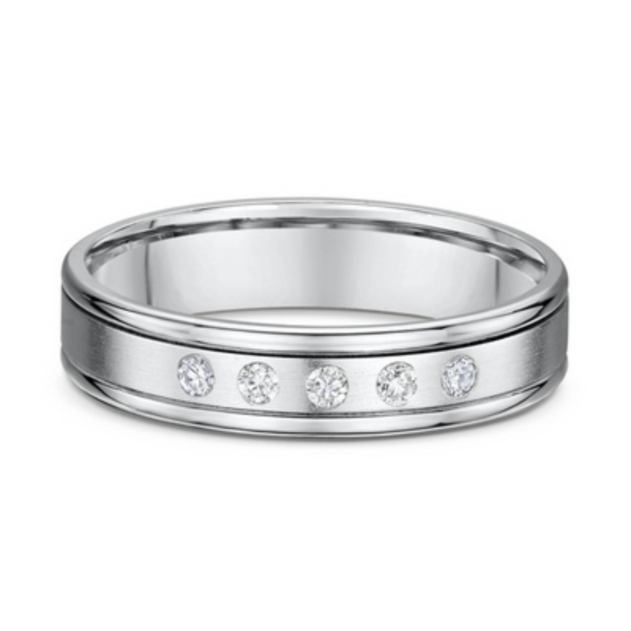 585 witgouden trouwringen, mat/glanzend, 4 mm breed. De damesring is gezet met totaal 0.025ct briljant
Prijs is op aanvraag