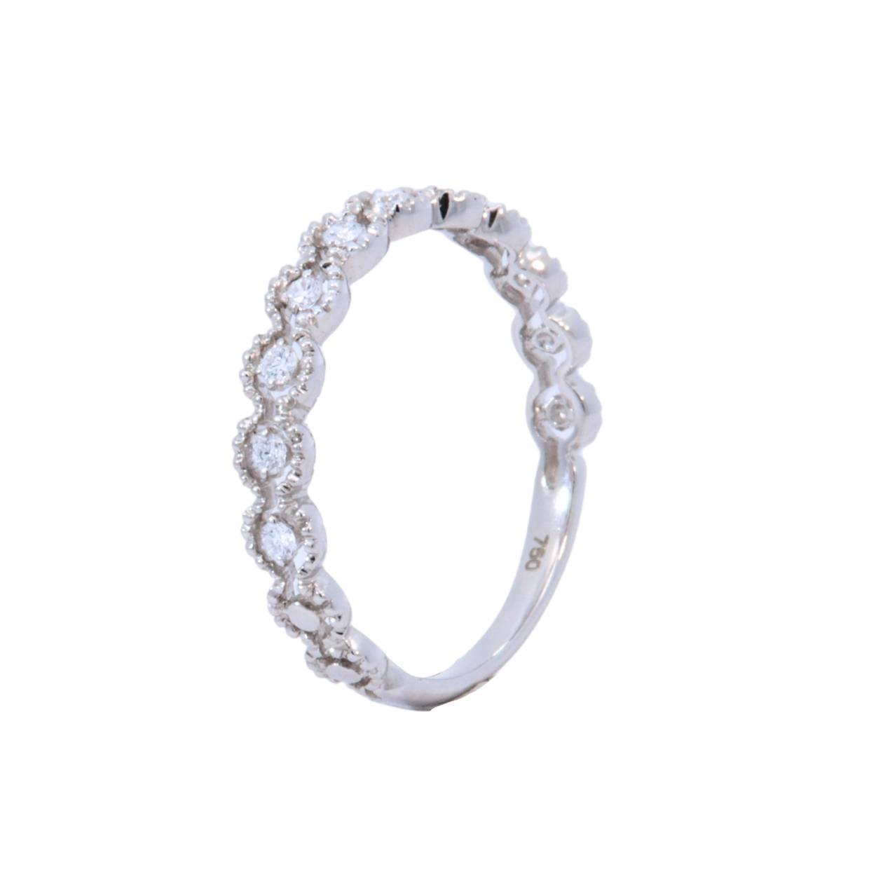 Ring in 18kt witgoud met diamanten van 0.14ct