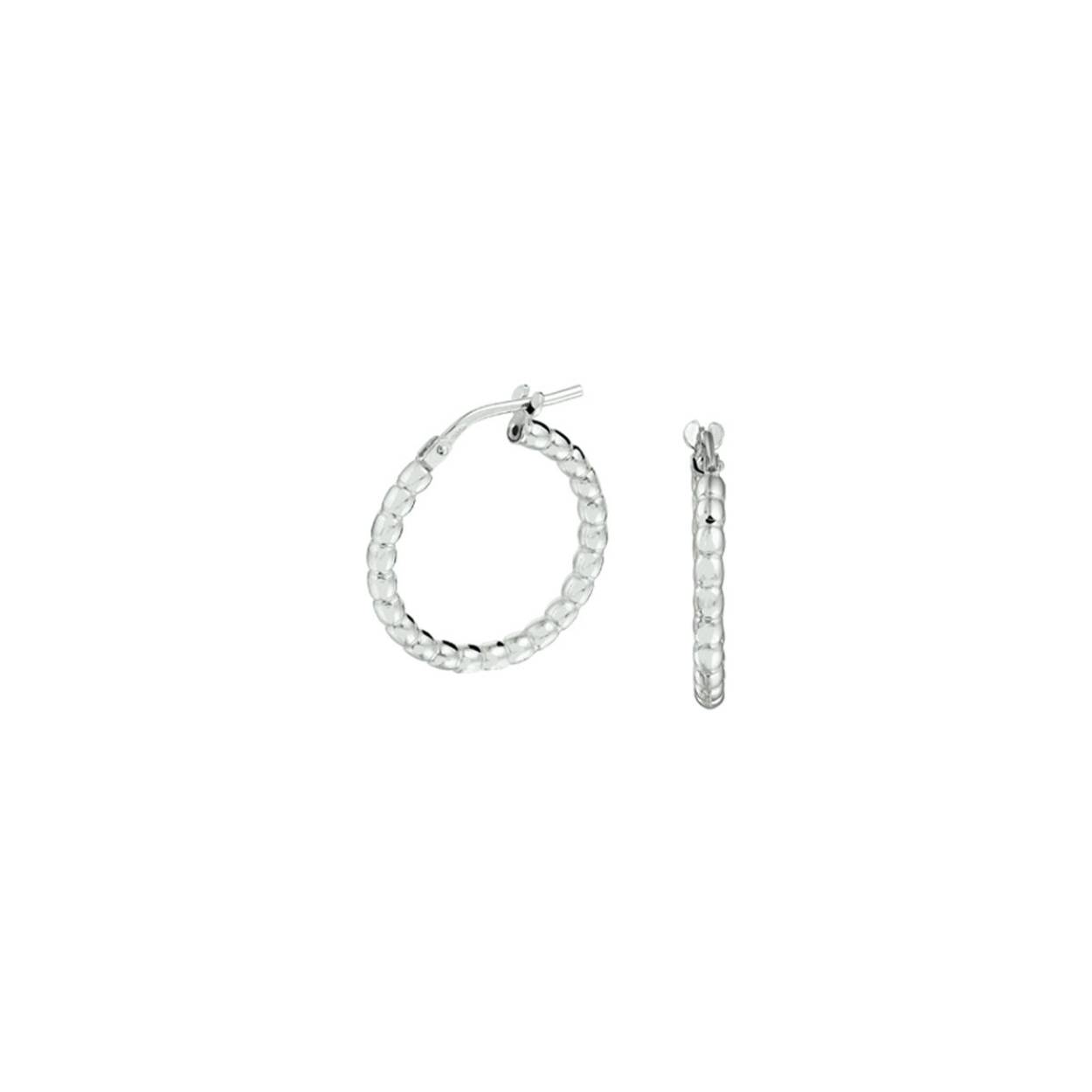 Gerhodineerd 925 zilveren oorringen met een diameter van 20mm. Info: Gerhodineerd zilver is door de rhodiumlaag beter bestand tegen verkleuren en krassen.