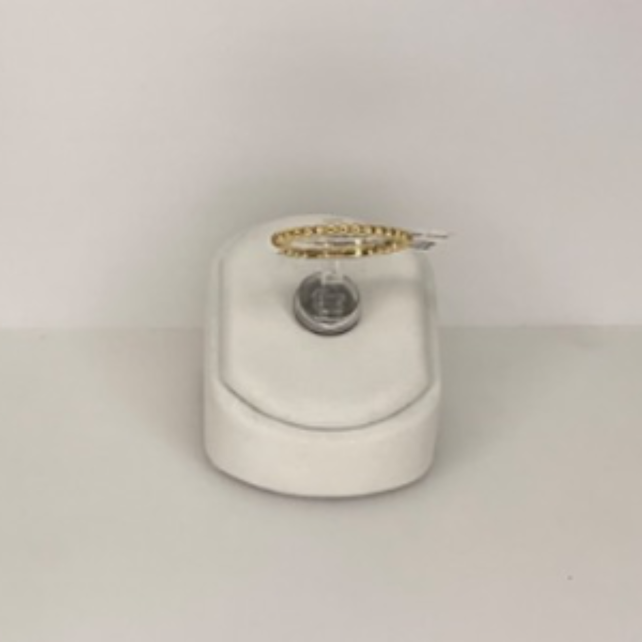 Gouden ring aanschuif