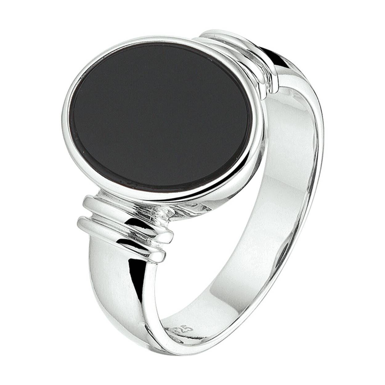 Beschrijving: Stijlvolle gerhodineerd zilveren ring met een onyx steen en een poli afwerking. Info: Gerhodineerd zilver is door de rhodiumlaag beter bestand tegen verkleuren en krassen.