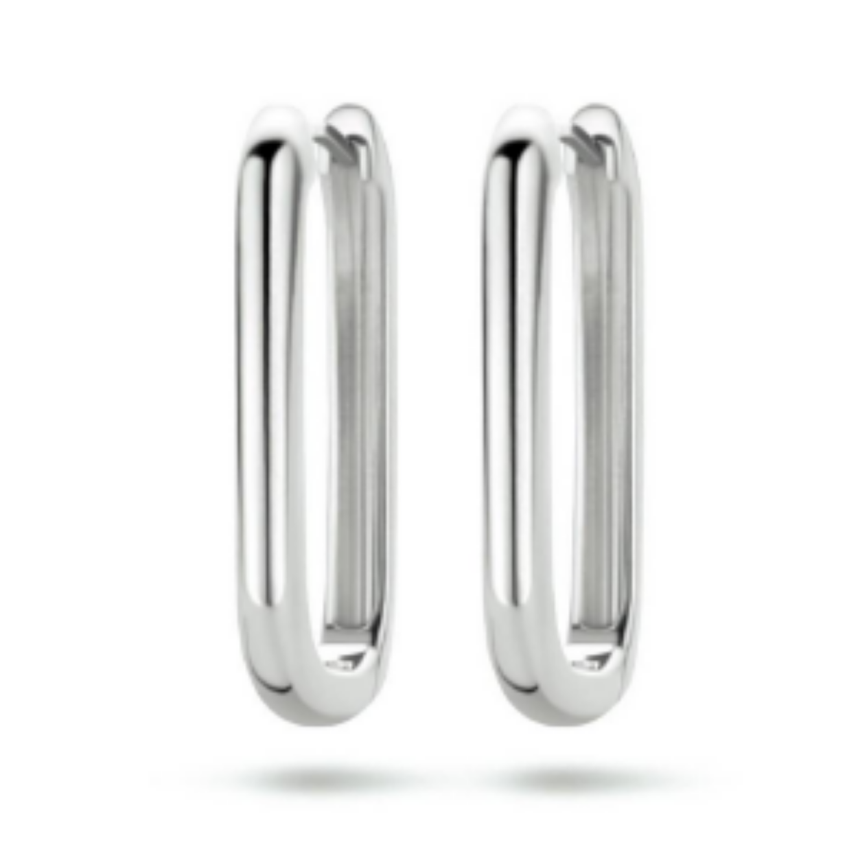 Gerhodineerd 925 zilveren klapoorringen. De klapoorringen hebben een hoogte van 26.5mm.