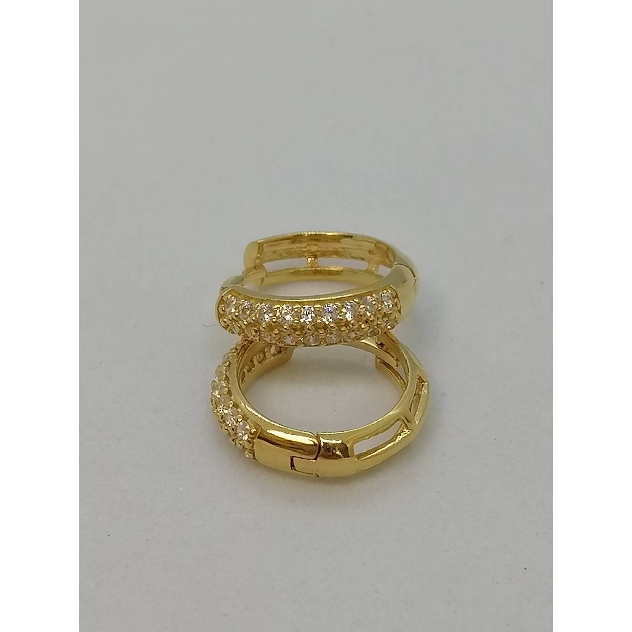 gouden oorbellen 18k
met stenen