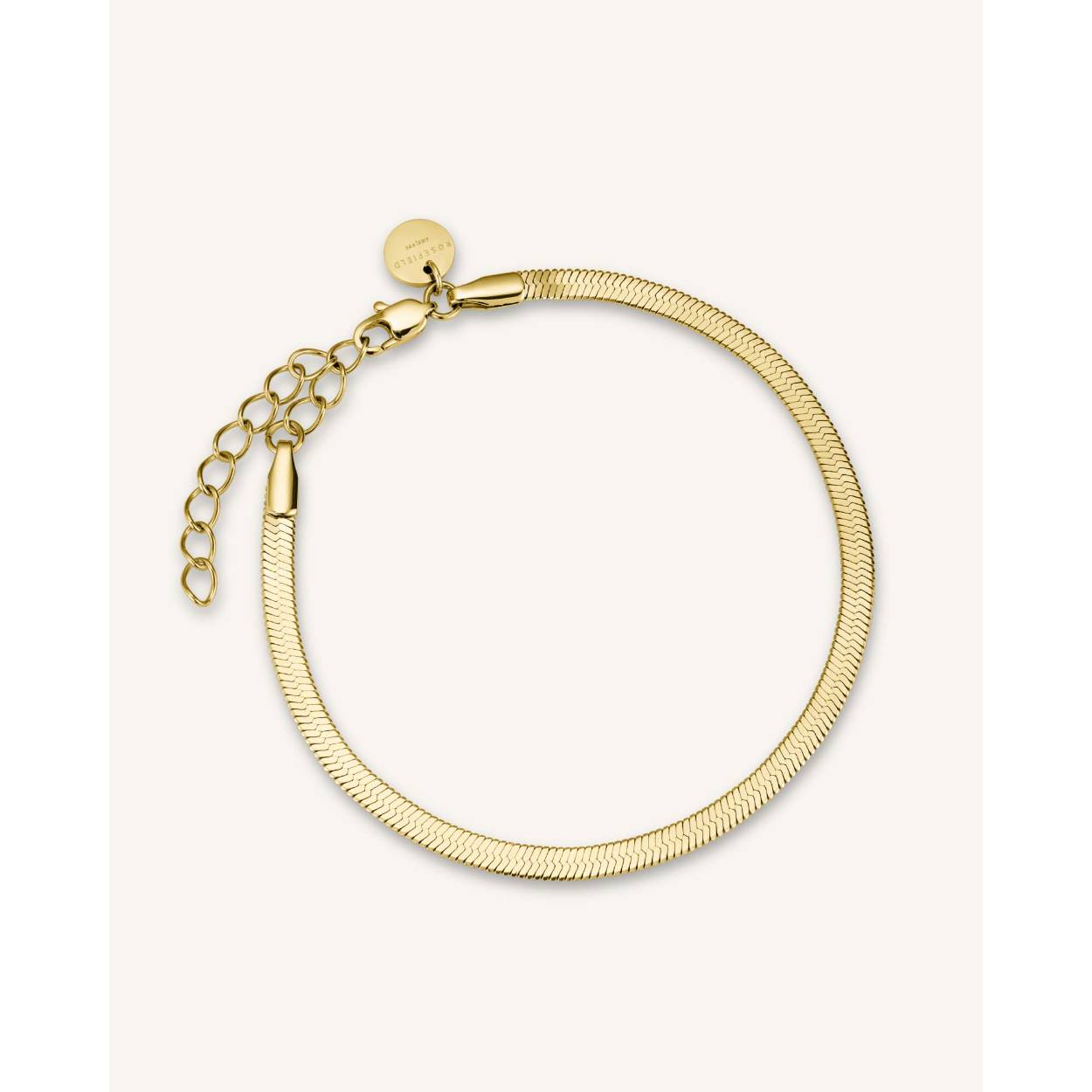 De Rosefield Contemporary is onze nieuwste collectie met de meest fashionable sieraden van dit moment. Tijdloos en om elke dag te dragen, als een statement of combineer ze samen voor een gewaagdere look. Ga voor duotone: mix & match is helemaal on trend!