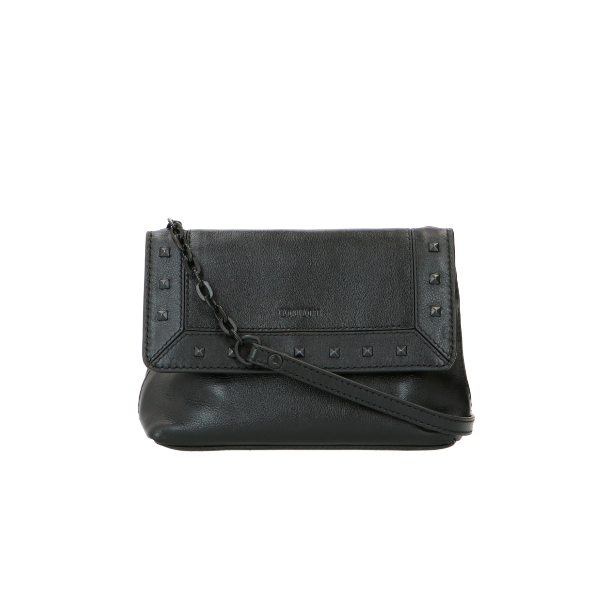 Fijne compacte crossbody met overslag en rits. Aan de achterkant en binnenkant een extra ritsvakje, steekvak en plek voor 3 passen. Het hengsel is verstelbaar met een drop tot 73 cm.

Zwarte details
Signature LouLou-voering
Dit product heeft RFID blocker
3 creditcard vakjes
Rits vakje muntjes
Verstelbare schouderband met 73 cm drop
Hoofdvak sluit met overslag
Hoofdvak sluit met rits
Extra ritsvak buitenkant
Gewicht 300 gram
Afmeting 19x7x14cm
Binnenvak met rits
LWG gelooid leder
Al het leer dat LouLou gebruikt komt van looierijen die aangesloten zijn bij LWG (Leather Working Group) en is een bijproduct van de voedselindustrie. Het leer wordt op een innovatieve manier gelooid waardoor het vuil wat hierbij vrij kan komen wordt omgezet van liquide tot een vaste vorm. Hiermee wordt voorkomen dat het restafval de grond in sijpelt, waardoor bodemvervuiling plaatsvindt.

Behandel tip! Bescherm en verzorg het accessoire voor het eerste gebruik altijd met een generiek beschermende en verzorgende spray zoals de Pretty Protector spray van LouLou. Herhaal dit iedere drie maanden (of vaker), zo blijft je investering in topconditie.

Fierce is een stoer rundleer met een kleine grain, is soepel en door en door geverfd, het leer is bovendien in een grote draaiende trommel gedroogd waardoor de vezels nog zachter zijn geworden.
