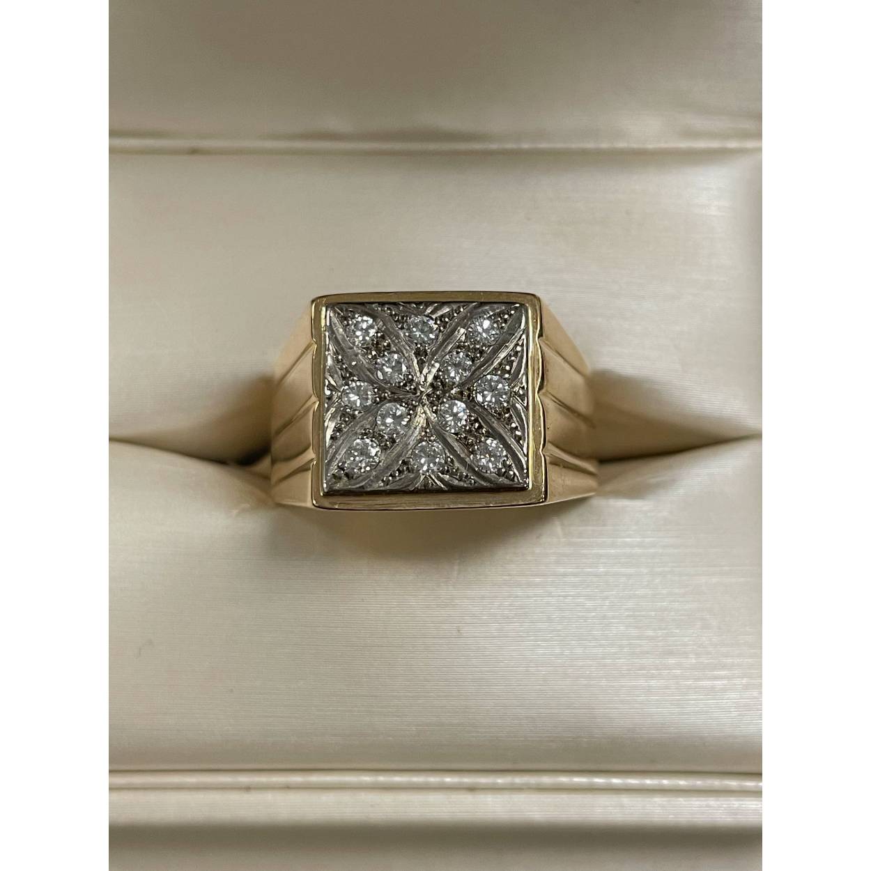 VINTAGE 14 krt herenring met Diamant