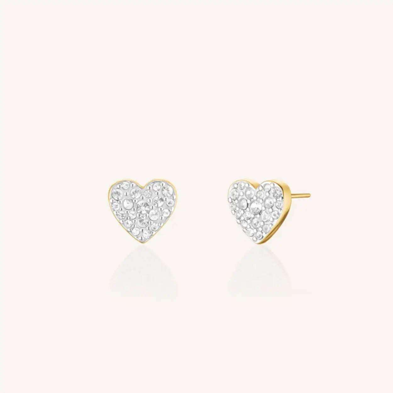 Pav&eacute; Heart Studs