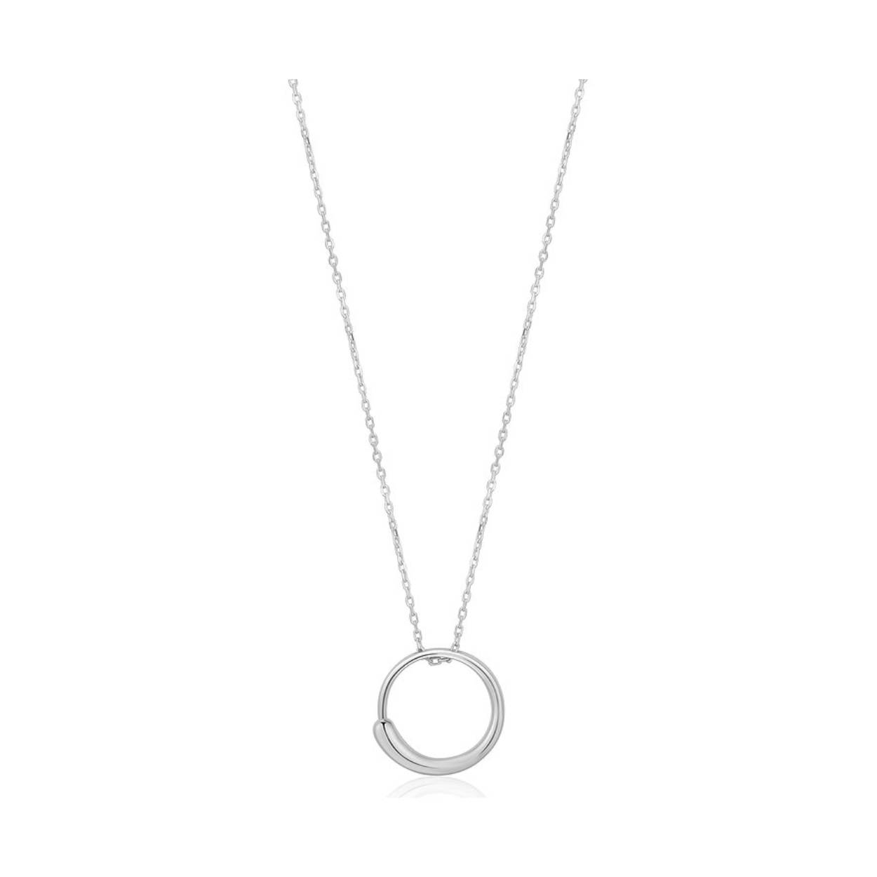 zilveren anker collier met een ronde open hanger. de lengte is 46 cm