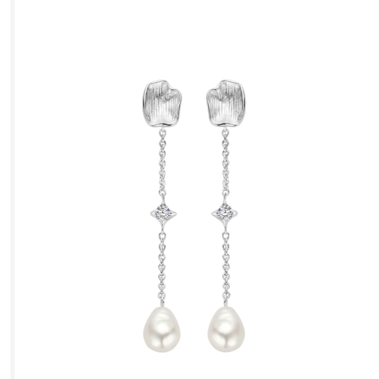 Deze fijne en tegelijkertijd eenvoudige oorbellen zijn gemaakt van hoogwaardig 925 sterling zilver en de fijnste zirkonia. De combinatie van de natuurlijke schoonheid van de parel en het modieuze design voegt een vleugje elegantie en glamour toe.

Het verfijnde en toch tijdloze ontwerp is met grote zorg gecreëerd en onthult ware schoonheid en minimalistische elegantie.
Gemaakt met liefde.