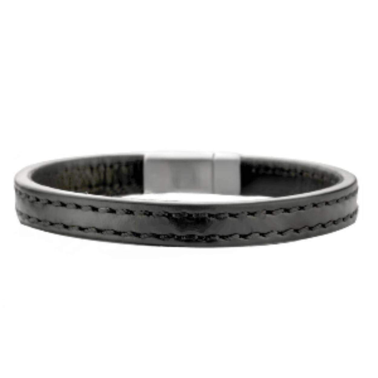 Zwart leren armband uitgevoerd met een stalen magneetsluiting. De armband heeft een breedte van 9mm.