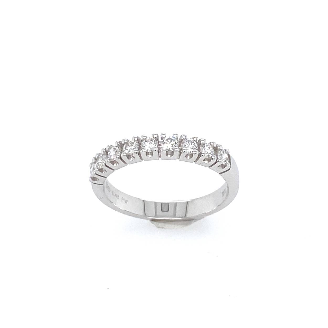 een witgouden R&C carole ring met 9 x 0.05 crt briljant geslepen diamant