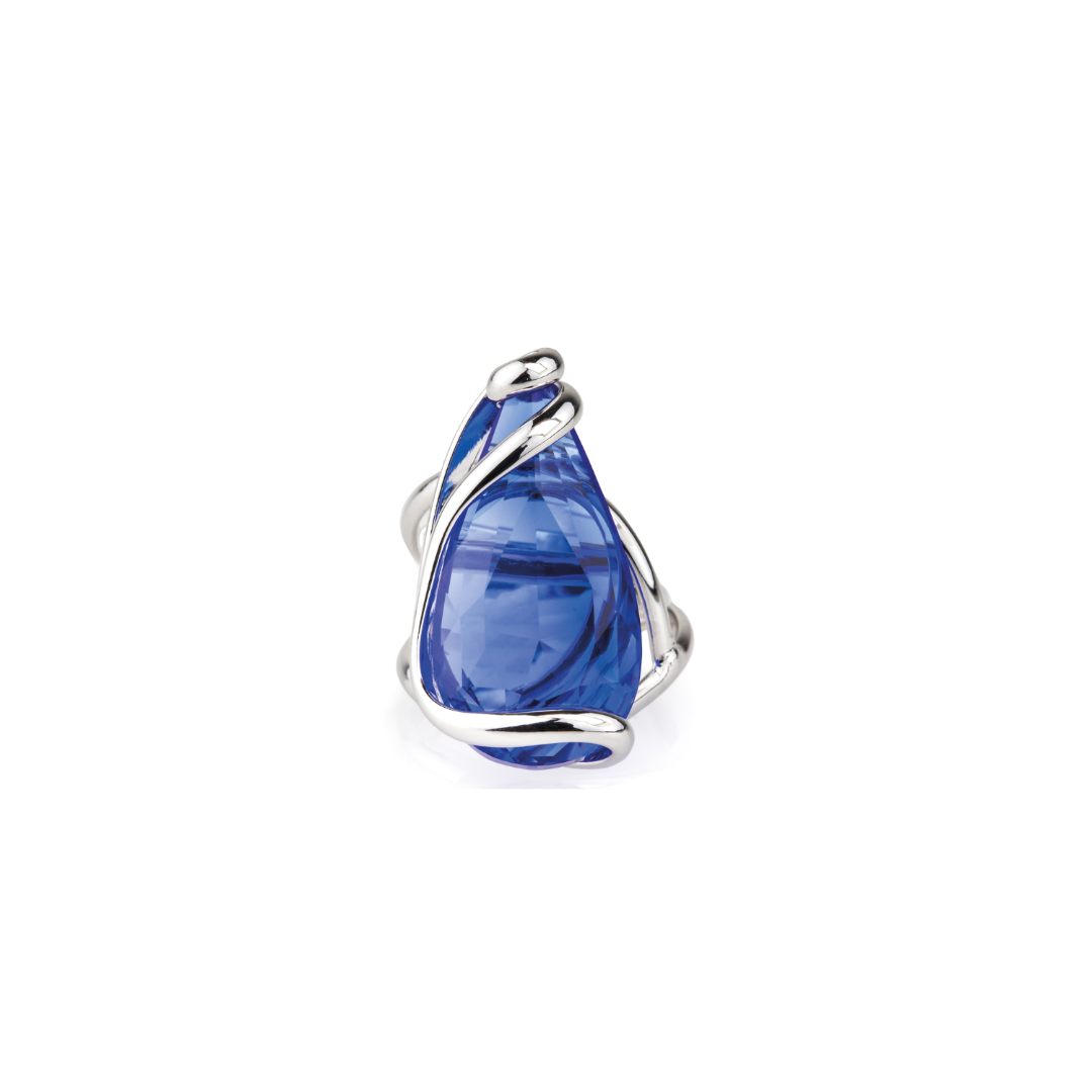 De sieraden van Andrea Marazzini zijn ontworpen en handgemaakt in Italië. Dit sieraad is gemaakt van antiallergisch wit gerhodineerd metaal in combinatie met kleurrijke Swarovski kristallen. Ieder Andrea Marazzini sieraad is uniek en een schoonheid voor het oog.

Collectie: Florence
Steenkleur: Majestic Blue
Steengrootte: SFL