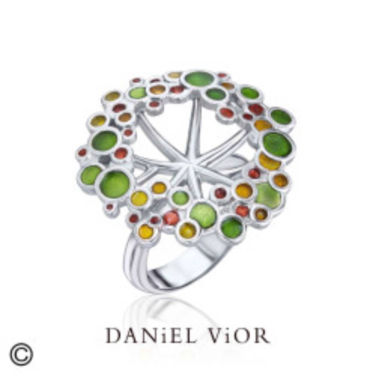 ring UMBELA van Daniel Vior, van gerhodineerd zilver en groene emaille