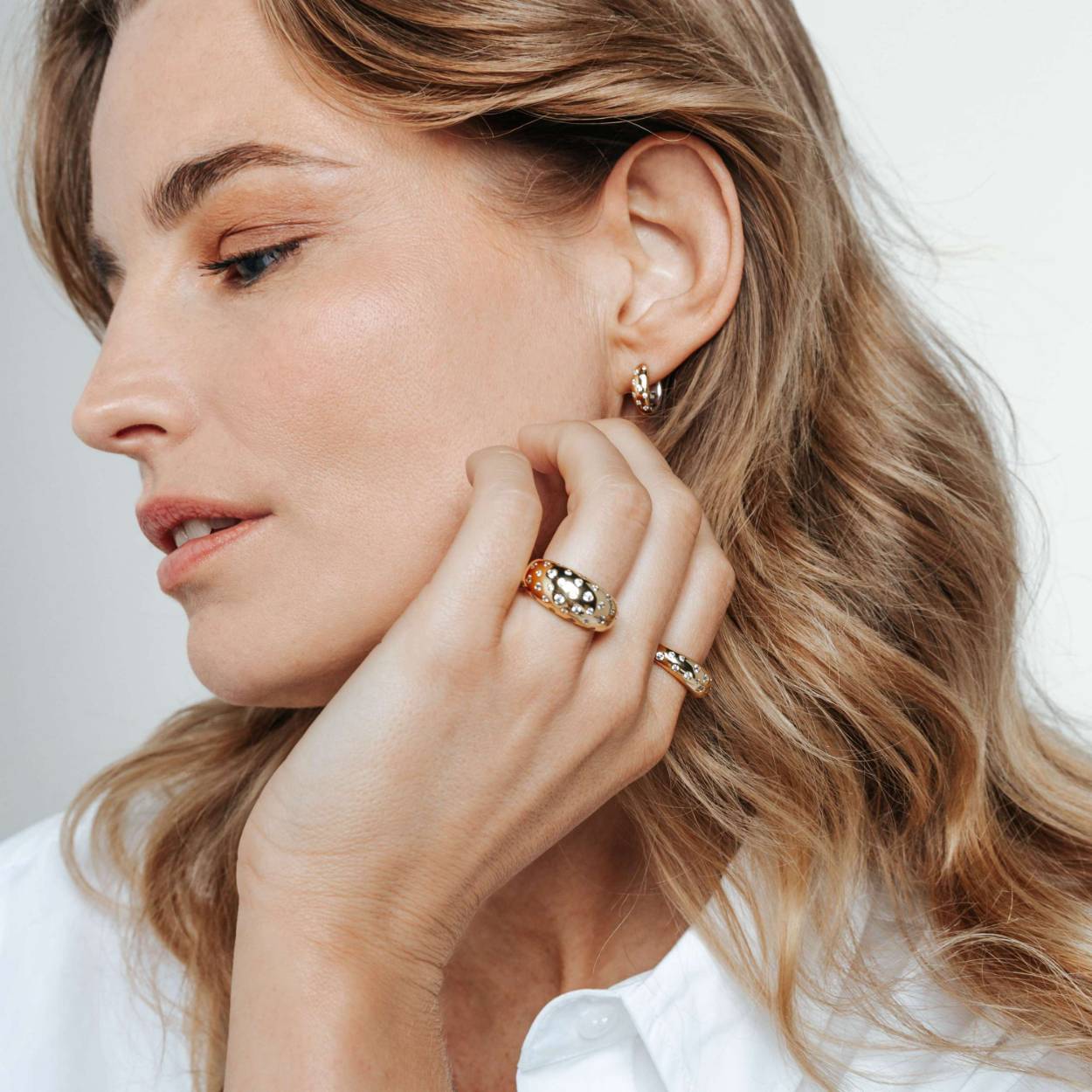 Materiaal: Zilver verguld
Steensoort: Zirkonia
Kleur: Zirkonia met geel verguld