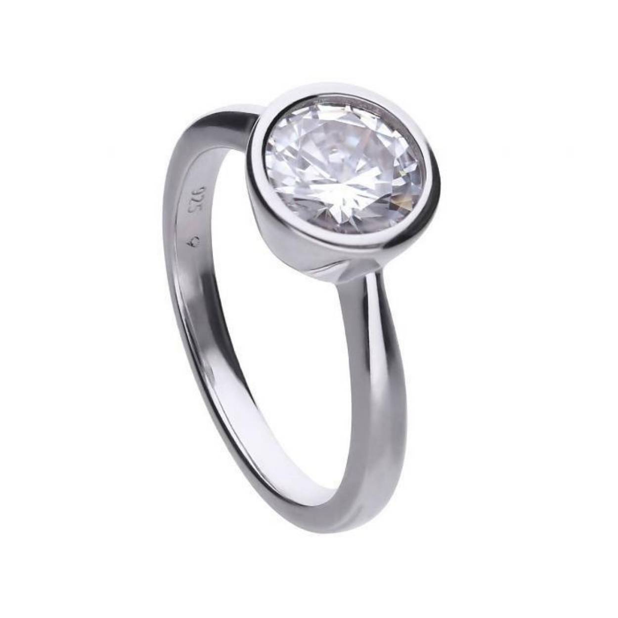 Zilveren ring met zirkonia.
Ringmaat: 17.5 mm (55).