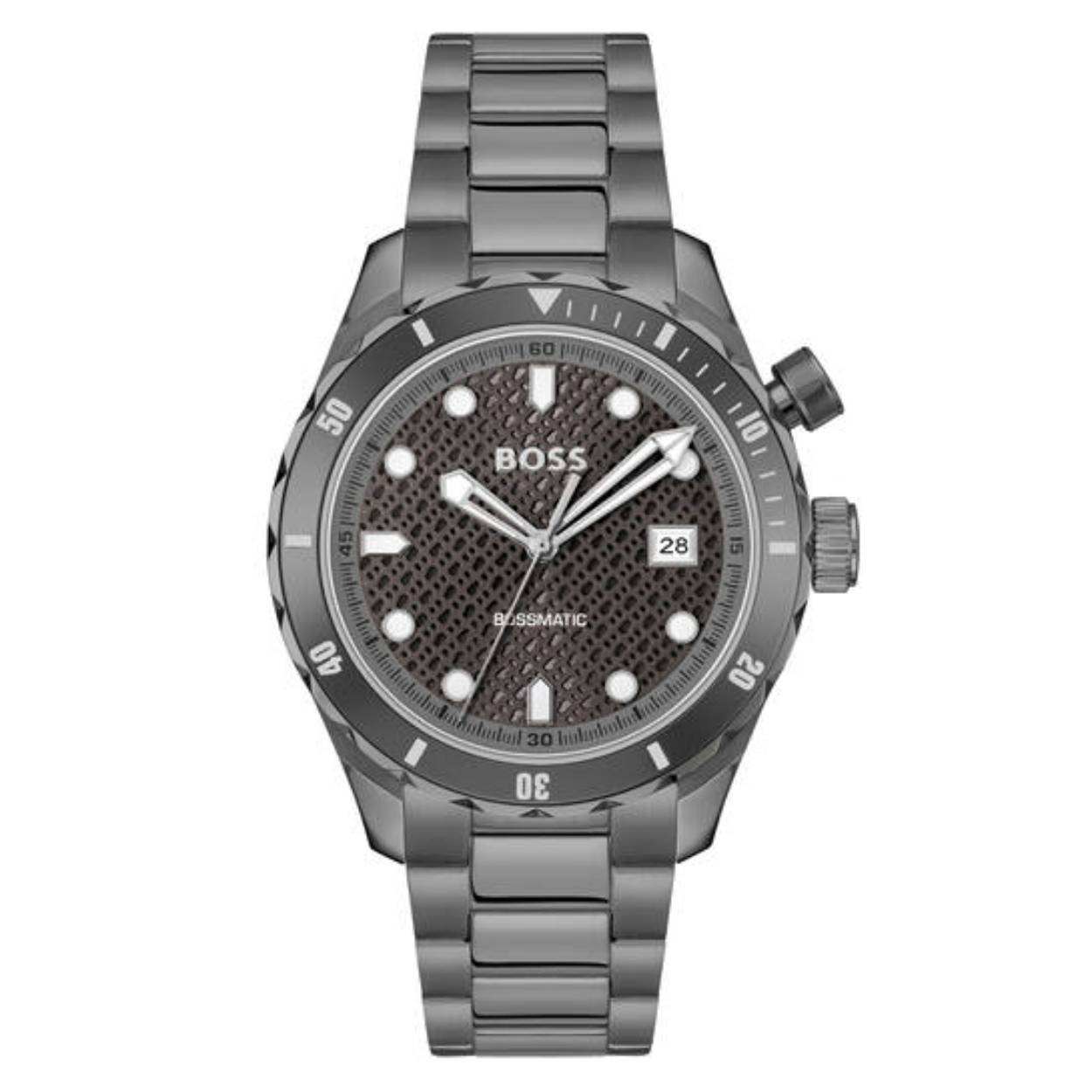 BOSS HB1514213 BOSSMATIC Herenhorloge Automaat 42mm 
Dit BOSS horloge uit de BOSSMATIC serie met artikelnr: HB1514213 heeft een stoere sportieve uitstraling. Zeer geschikt voor de moderne stijlvolle man van nu. Het herenhorloge valt op door zijn stalen gunmetal horlogekast met een blauwe aluminium inleg, een bedrukte grijze bezel en een grijze sunray wijzerplaat met BOSS monogram en een datum. Opvallend zijn de speelse wijzers en uurstrepen die met lumibrite zijn ingelegd. Het horloge heeft een automatisch uurwerk en loopt op de beweging van de pols. Door een glas in de achterdeksel is het uurwerk zichtbaar. Aan de kast zit een stalen mat glanzende gunmetal schakelband met een vouwsluiting. Het horloge heeft een doorsnee van 42mm met een mineraalglas en is 10ATM. 

HET MERK:
HUGO BOSS is afgestemd op levensstijlen waar het gaat om kwaliteit en precisie. Het wereldwijde fashionlabel is verdeeld in twee merken: BOSS en HUGO. Het merk BOSS biedt geavanceerde, moderne horloges gericht op kwaliteit en design om een onberispelijke look te creëren – of het nu zakelijk, casual of sportief is. De horloge collectie van BOSS is perfect afgestemd op levensstijlen waar het gaat om kwaliteit en precisie. BOSS is op maat gemaakt in een onberispelijke stijl.

Blijf stijlvol bij de tijd. Voor de BOSS-vrouw is stijl het handelsmerk en draait alles om
details. Breng uw look naar een hoger niveau met onze nieuwe en kenmerkende horlogecollectie.

SPECIFICATIES:
- Mineraalglas
- Ronde kastvorm, Ø 42mm
- Stalen horlogekast
- Grijze wijzerplaat
- Stalen schakelband
- 10ATM