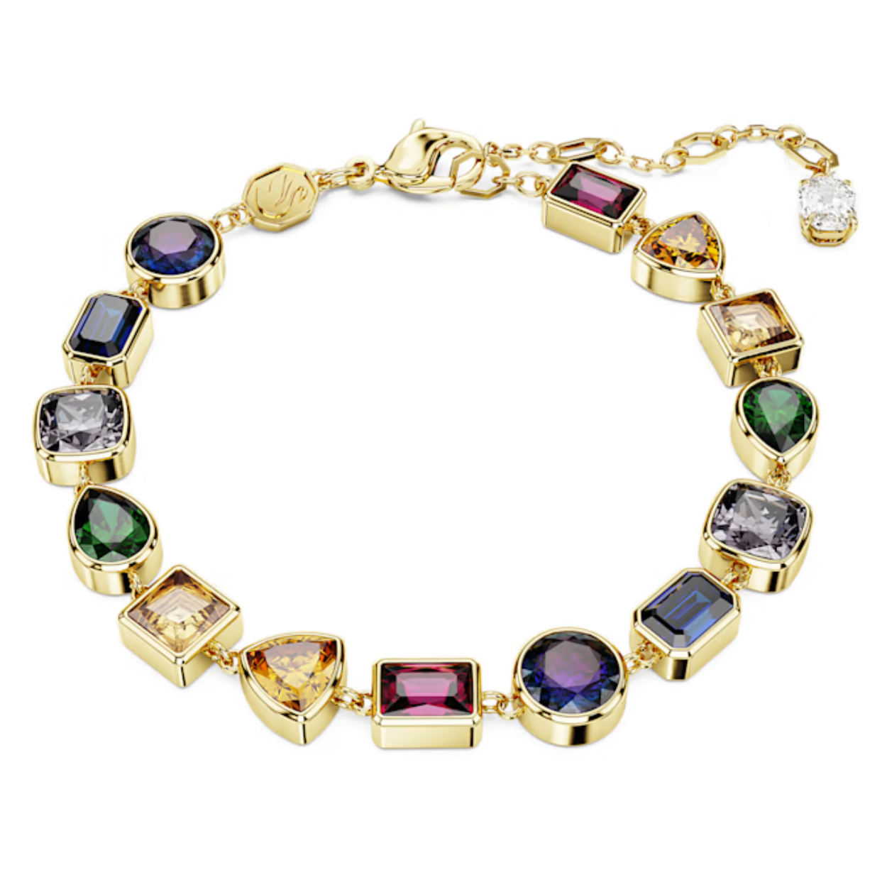 Elk detail van deze kleurrijke Imber-armband is een cadeau op zich. Het all-around ontwerp bestaat uit een zetting met een goudkleurige toplaag, een karabijnsluiting en Swarovski Zirkonia in verschillende slijpvormen in zeven opvallende kleuren. De witte kristallen aan de zijkant van de stenen zorgen voor een ultieme schittering. Dit sieraad geeft elke outfit een vrolijk accent.
