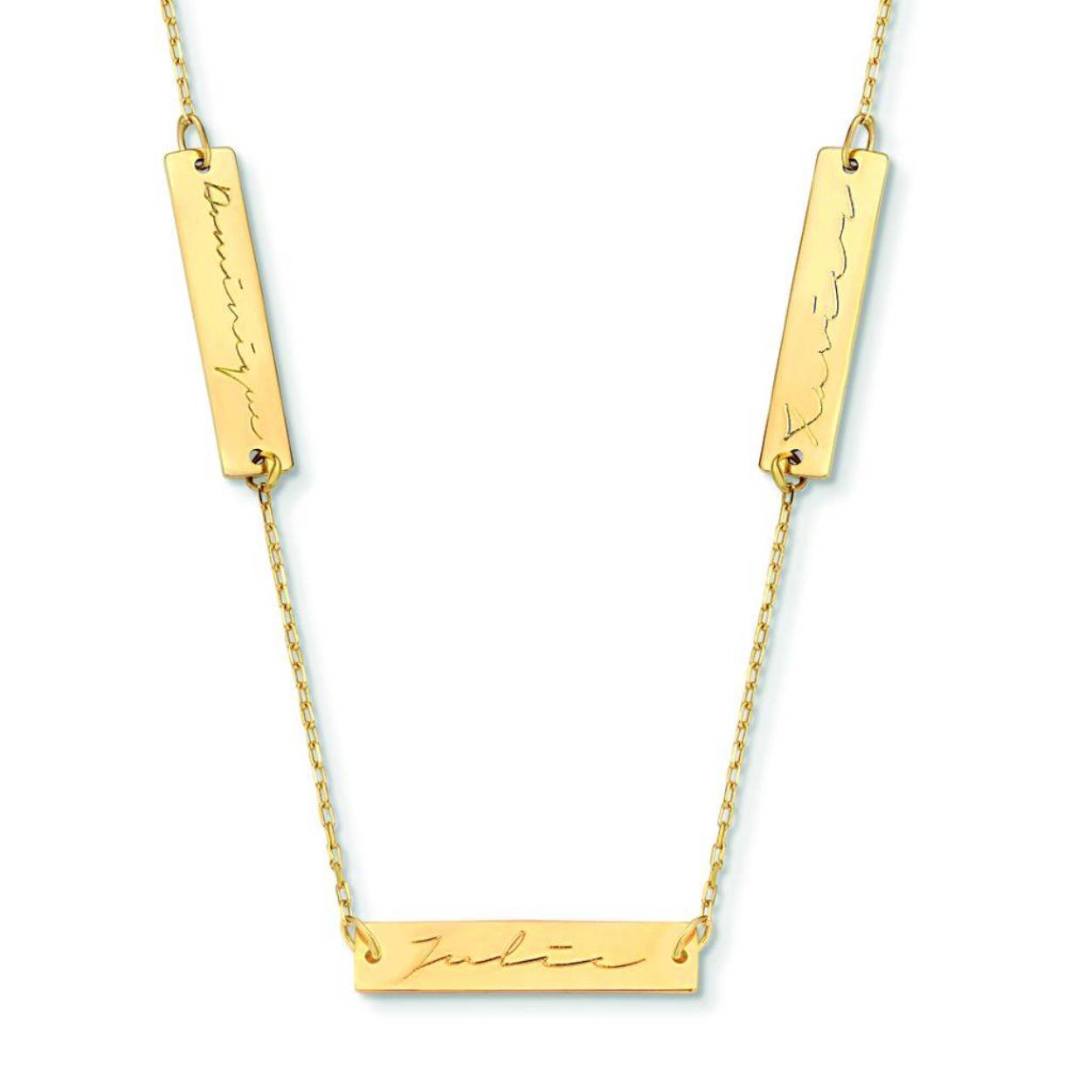 Dit prachtige 18 karaat geelgouden Minitials Lucky Lux collier is voorzien van drie 18 karaat plaatjes. De plaatjes kunnen gegraveerd worden met een gedenkteken zoals een (handgeschreven tekst, een hartslag of een persoonlijke tekening. Ook kunnen de plaatjes gelaserd worden met een vingerafdruk.