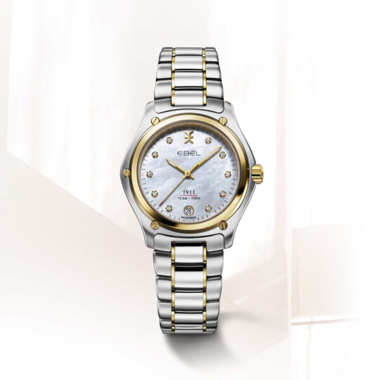  Juwelier Schilder Vlugt is een officiële dealer van EBEL. U kunt dit horloge direct bestellen of neem contact met ons op via mail, telefoon of het contactformulier en wij helpen u graag verder. 