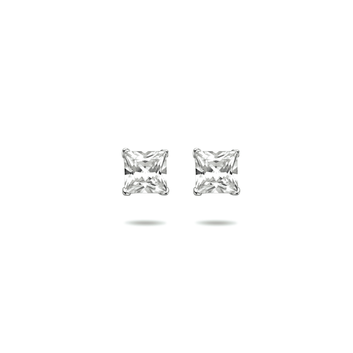 Beschrijving: Gerhodineerd zilveren oorknoppen met zirkonia.
Doelgroep: dames
Zetting: solitaire (chatonzetting)