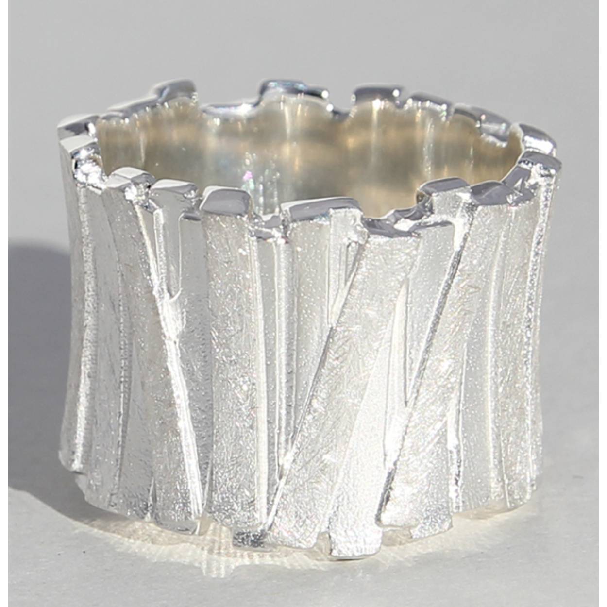 Zilveren ring uit de serie "Eldorado"