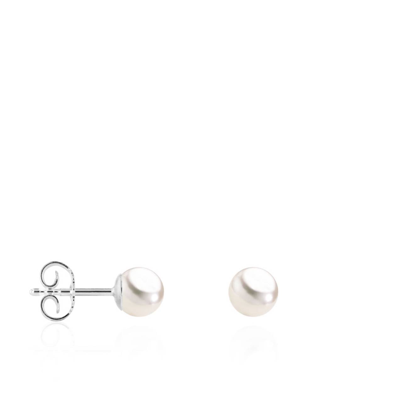 zilveren oorstekers met zoetwater bouton parels 4.5-5.0mm