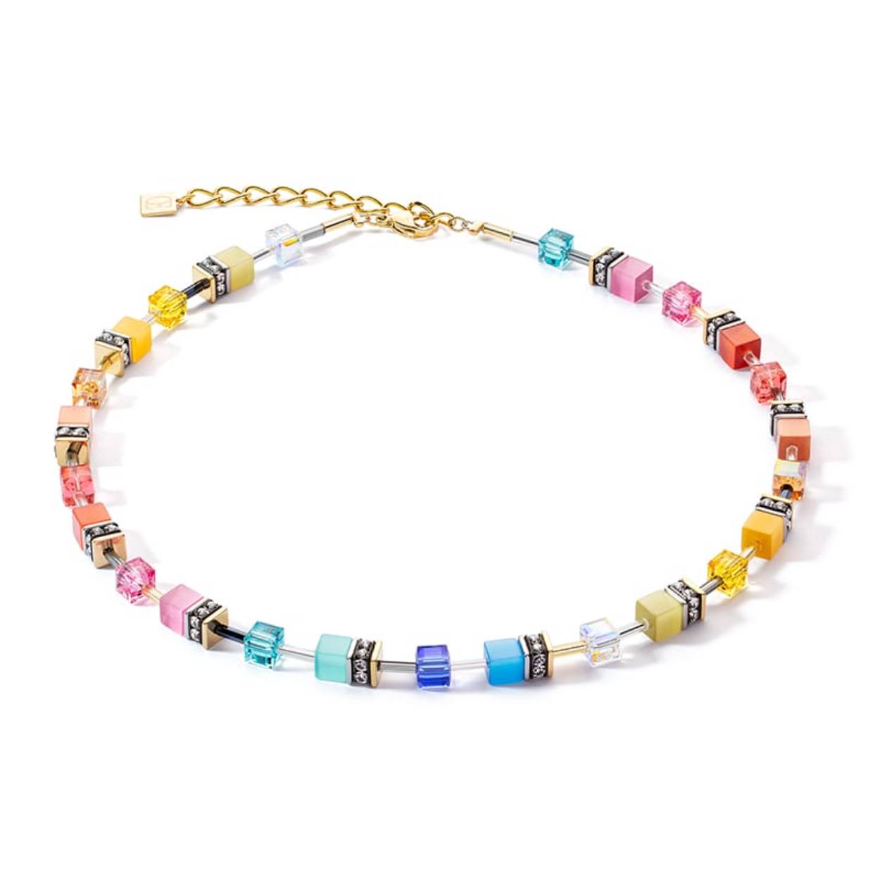 Dit is een collier van het merk Coeur de Lion gemaakt voor dames.
