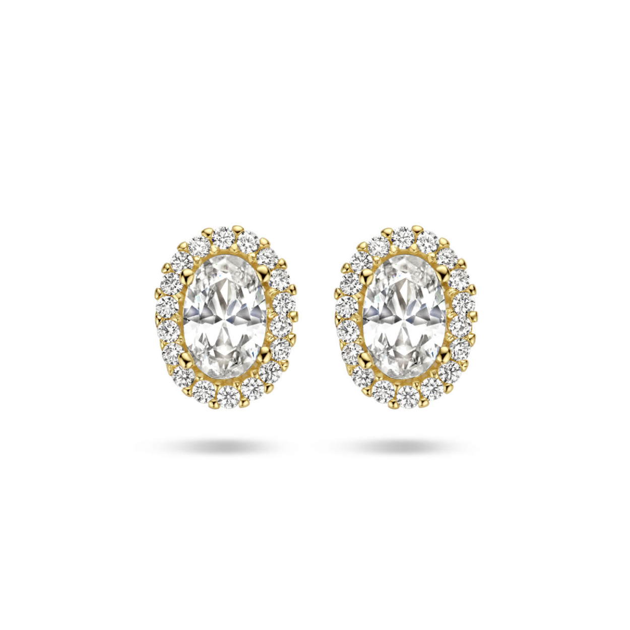 14k Geelgouden oorknoppen uitgevoerd met schitterende zirkonia. De oorknoppen hebben een afmeting van 8.5x7mm.