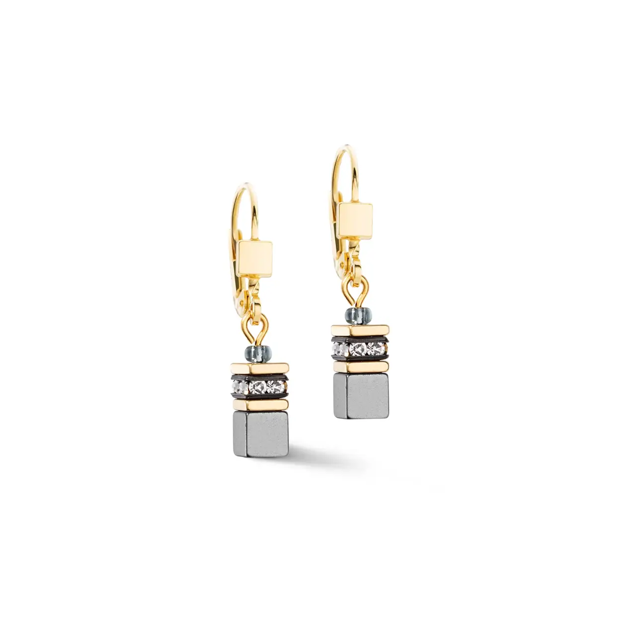 The GeoCUBE® Iconic Lite earrings in black-gold are the perfect accessory for every day. Their delicate cube design adds a subtle elegance to your look that pairs beautifully with the matching necklace. Wear them to add a subtle but stylish touch to your outfit that will brighten up your day in a special way.