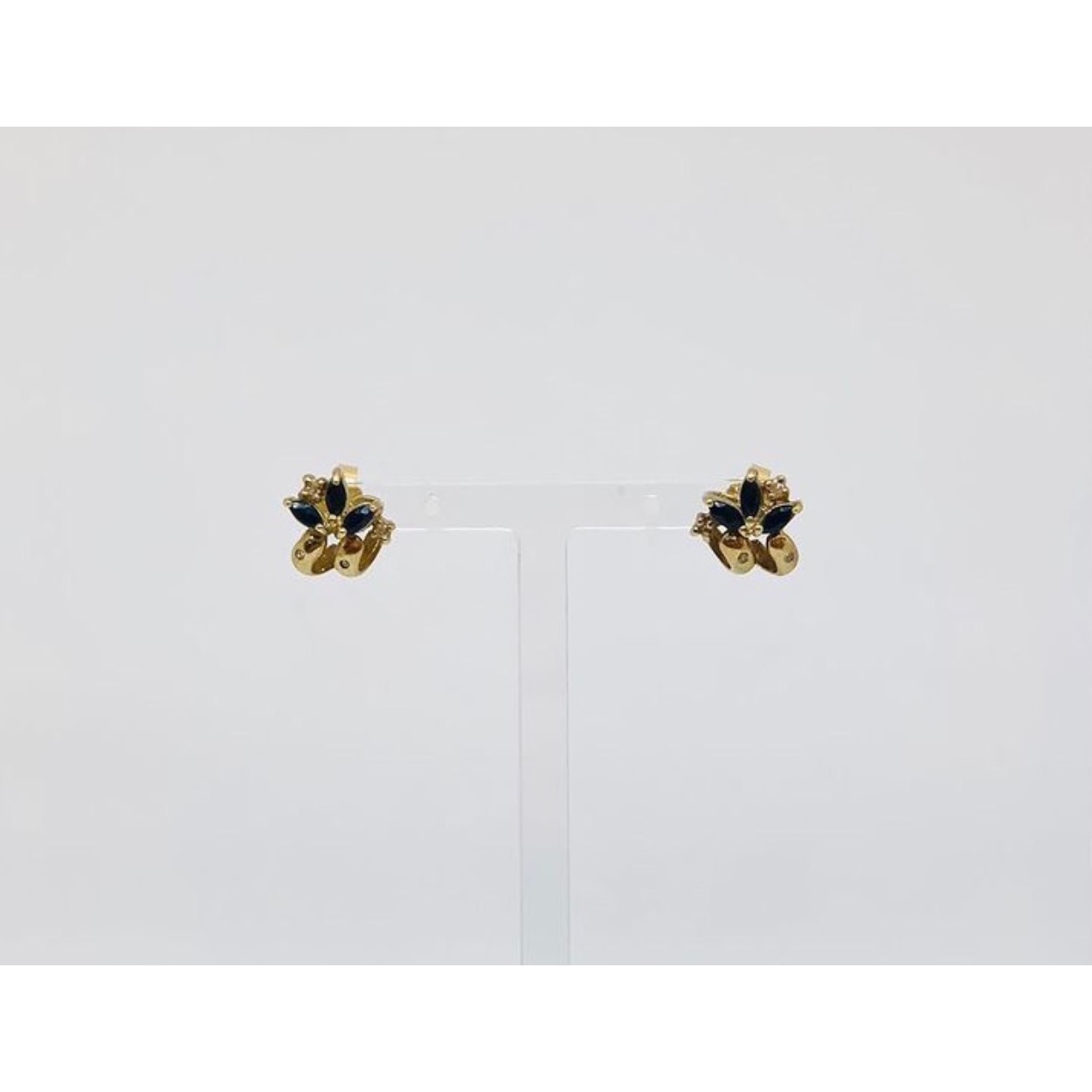 14k gouden oorstekers Saffier Diamant