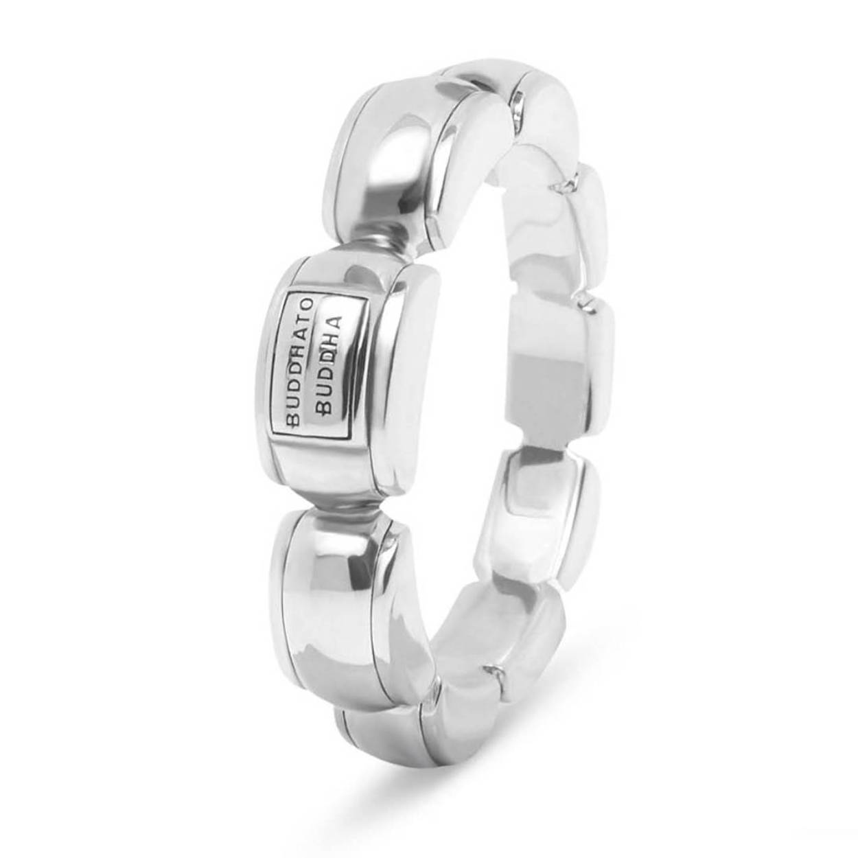 Deze ring uit de populaire Refined collectie heeft een verfijnd en elegant ontwerp. Het design is gebaseerd op de bekende schakel van de Batul familie, waardoor het direct herkenbaar is voor Buddha to Buddha fans. In de Refined collectie hebben onze sieraden een verfijndere look maar nog steeds stoer en passend bij items uit de Heritage collectie! De sieraden zijn handgemaakt en vervaardigd uit 925 sterling zilver.