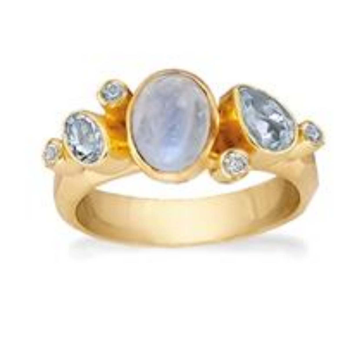 Deze geel goud vergulde ring heeft een 8 x 6 mm maansteen, een 5 x 3 gefacetteerde blauwe topaas, een 6 x 4 mm gefacetteerde blauwe topaas, een 2,5 mm ronde gefacetteerde blauwe topaas, een 2 mm ronde gefacetteerde blauwe topaas, een 2 mm ronde zirkonia en een 1,5 mm ronde zirkonia.