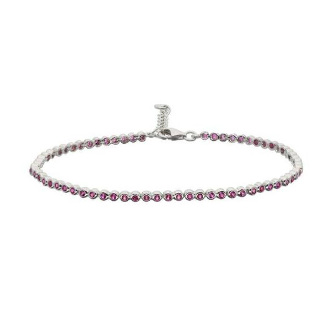 Zilveren tennisarmband met zirkonia. Lengte 18 cm
, breedte 2,5 cm.