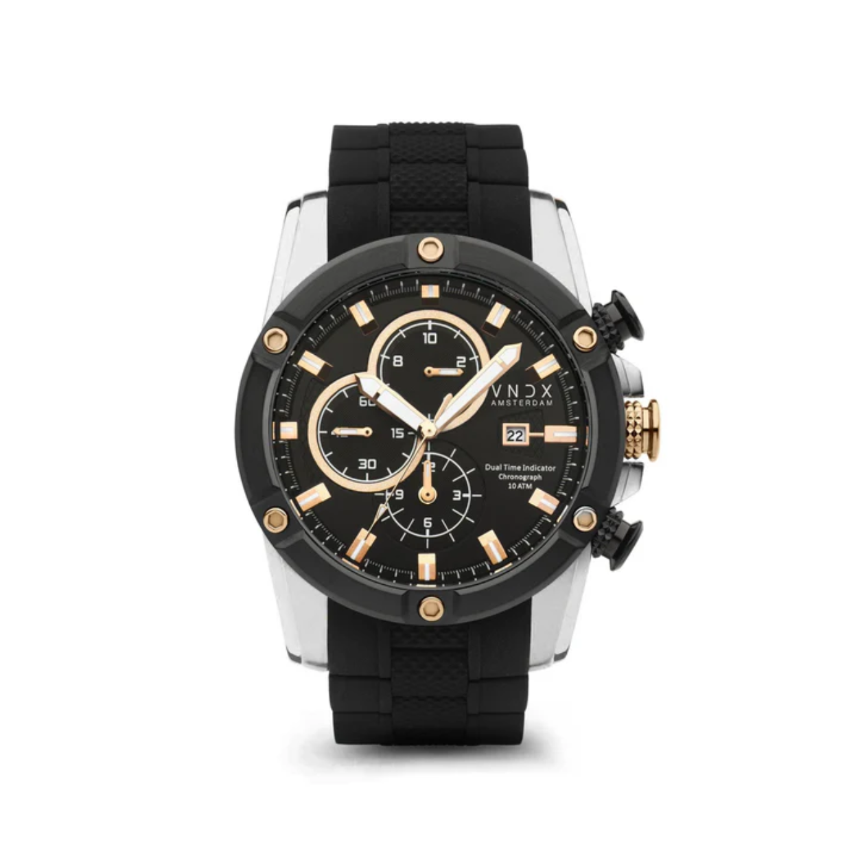 Heren horloge Young Rebel Big Boy, een robuust horloge met een imposante kastdiameter van 46 mm. Dit horloge voor heren biedt praktische functies zoals een datumaanduiding en een stopwatch, waardoor het ideaal is voor mensen die houden van actie. Met een indrukwekkende waterdichtheid van 10 ATM is de Young Rebel Big Boy bestand tegen water en geschikt voor zwemmen en watersportactiviteiten. De luminor wijzers zorgen ervoor dat je altijd de tijd kunt aflezen, zelfs in het donker. Kies voor de Young Rebel Big Boy en omarm je rebelse kant terwijl je stijl en functionaliteit combineert. Het is nooit te laat om nieuwe avonturen te beleven.