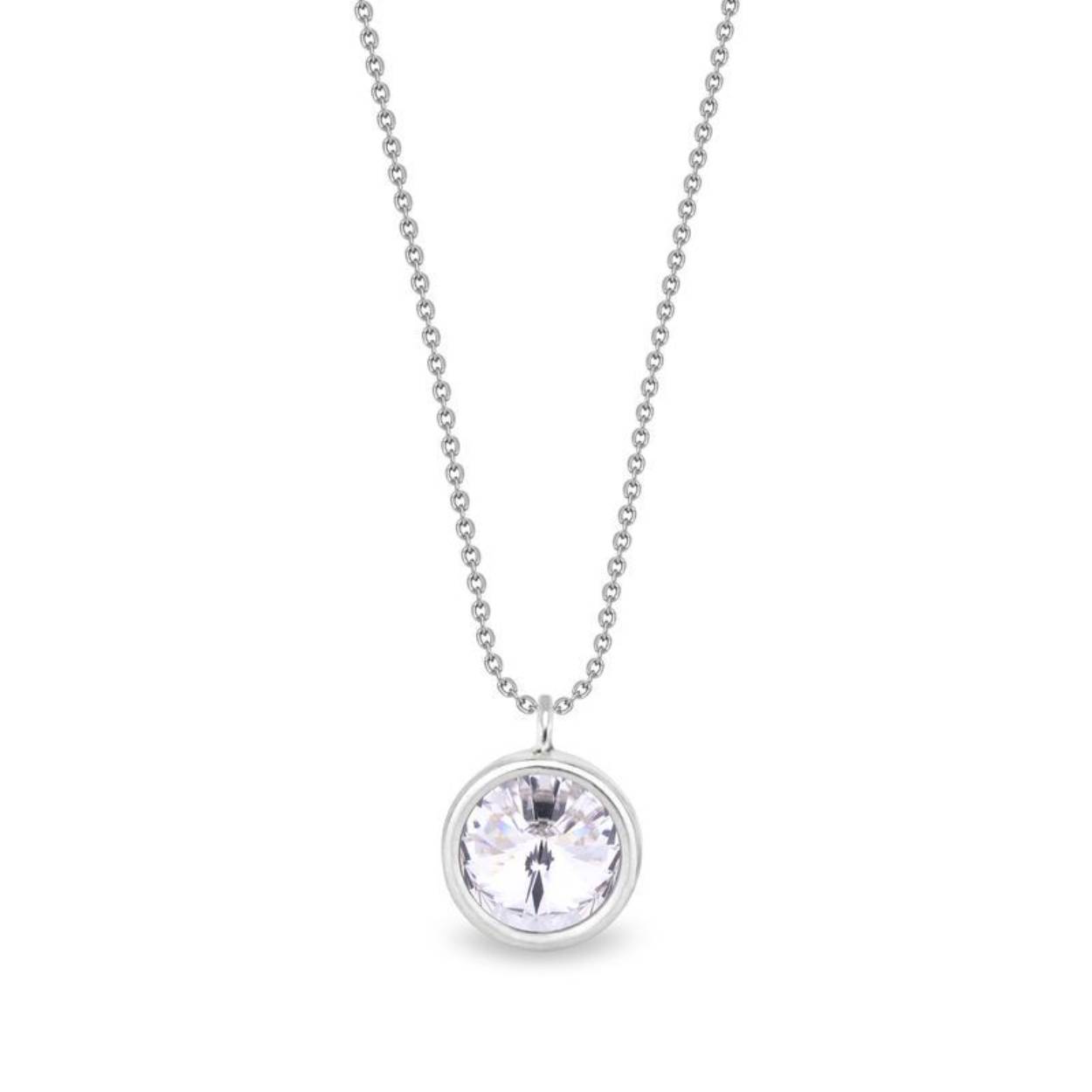 Maak je looks compleet met deze prachtige Birthday Necklace  van SPARK Jewelry voor dames. De kleur Diamant staat voor de maand April.

Mooie zilveren anker schakel ketting met zilveren hanger met een wit, facetgeslepen Swarovski kristal (ø6mm) waar achter een rond zilveren plaatje zit. Aan het einde van de ketting hangt witte facetgeslepen Swarovski kristal.
De necklace is gemaakt van 925 sterling zilver. Om een mooie glans te behouden zijn alle sieraden van Spark gerhodineerd.

Maak je look helemaal af door te combineren met de Earrings. SPARK Small Candy Studs Diamant K1122SS29C.