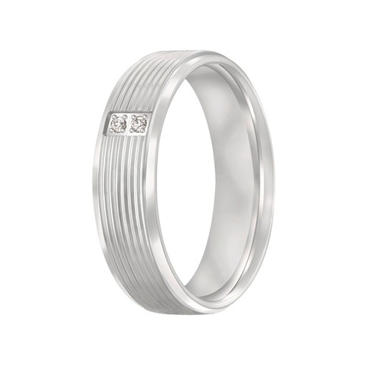 Deze ring is door onze goudsmeden voorzien van hele subtiele bewerkingen waarin door onze diamantzetters op elegante wijze twee briljanten zijn geplaatst.