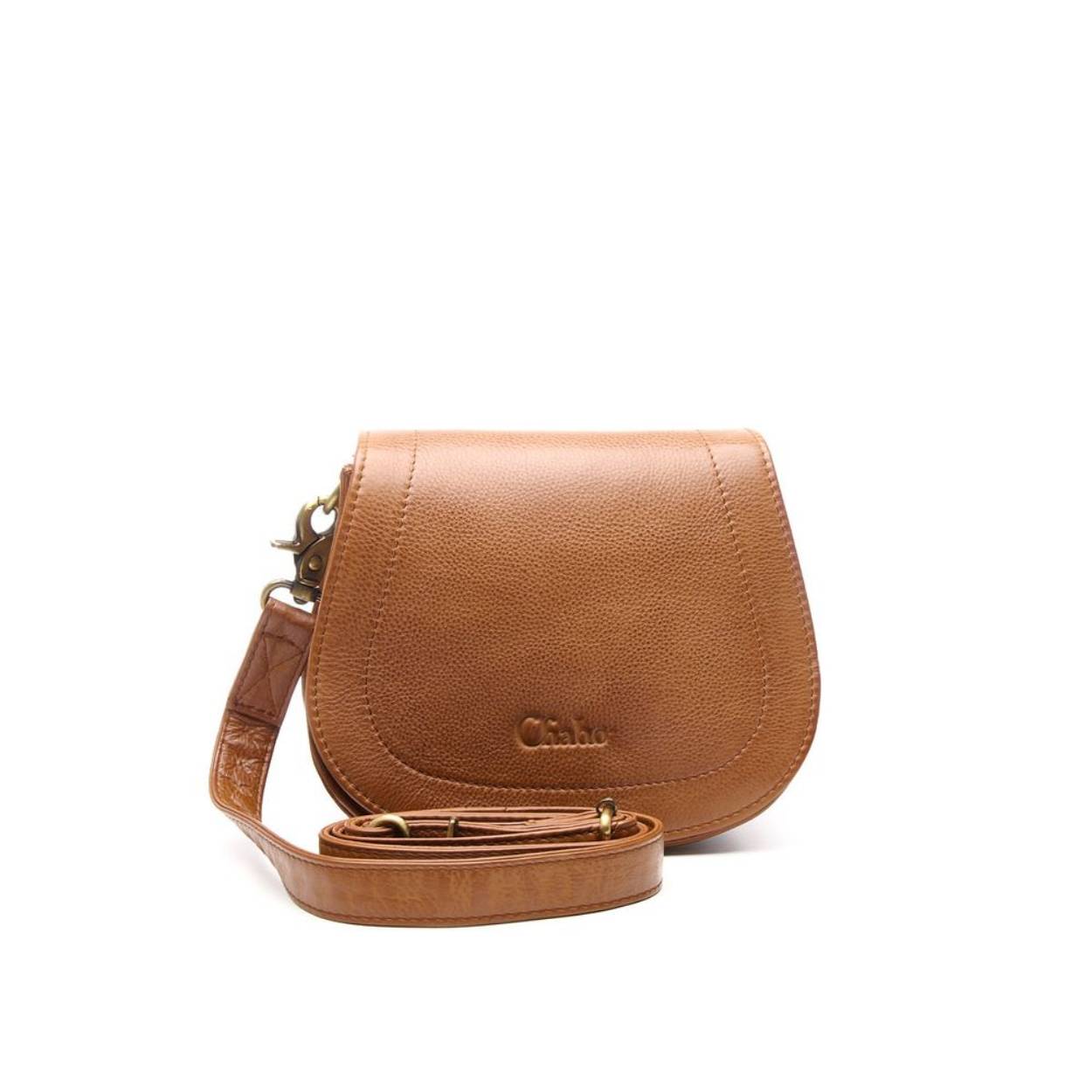 Op zoek naar een fashionable en classy crossbody tas, gemaakt van stevig leer? Dan is de Susy Saddle Bag dé perfecte crossbody voor jou! Deze trendy crossbody heeft een lange verstelbare, afneembare band en sluit d.m.v. een magneet. Onder de flap bevindt zich een groot opbergvak en een insteekvak aan de voorzijde. In de tas aan de achterzijde heb je nog een extra insteekvakje. 