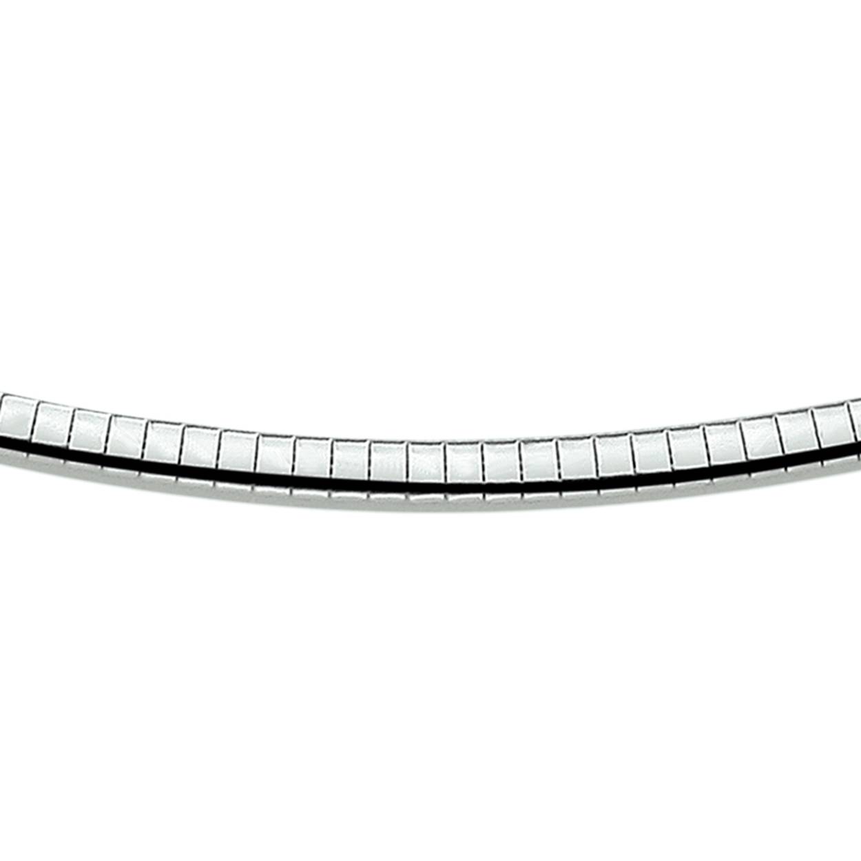 Gerhodineerd zilveren omega collier. De schakelbreedte is 4.0mm.