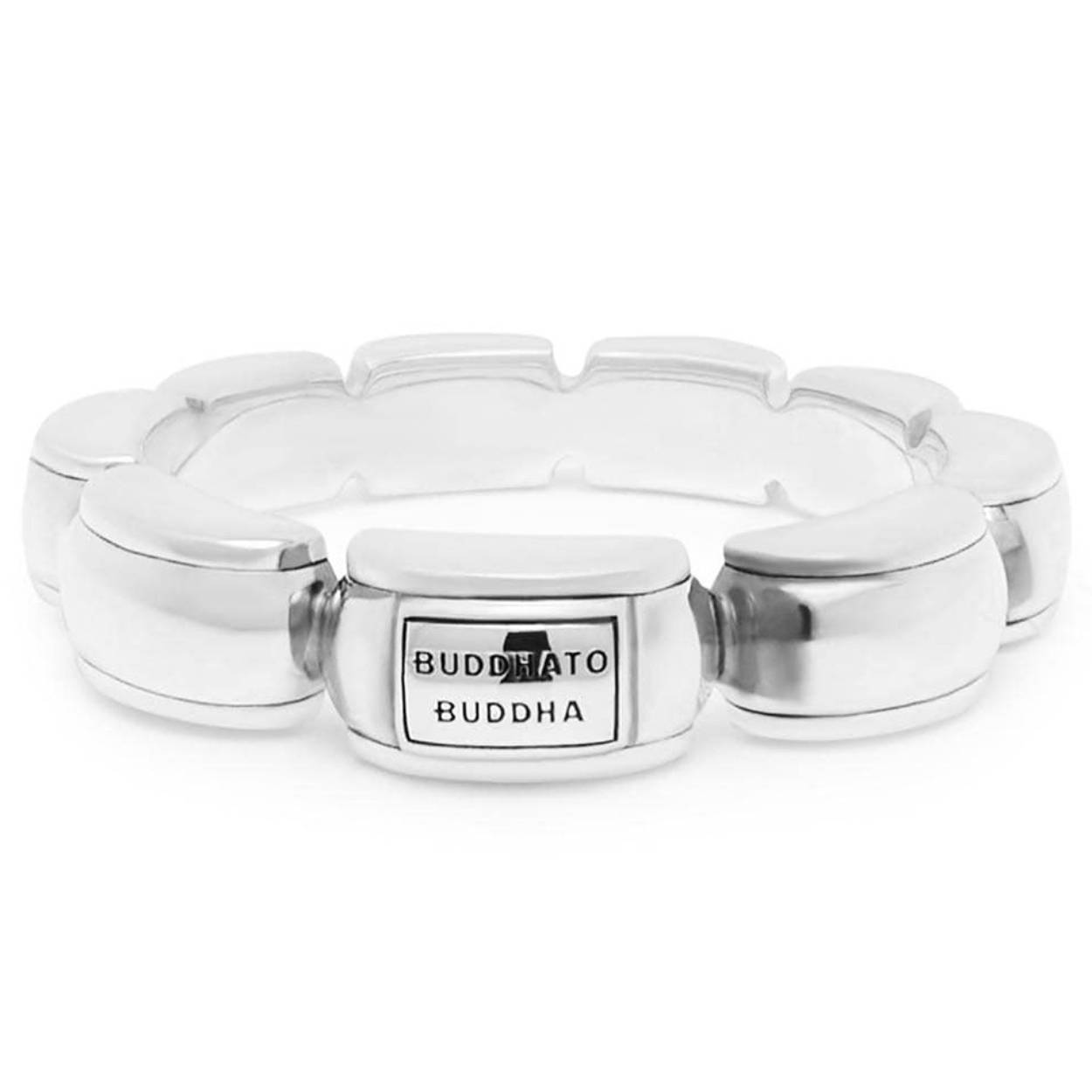 De iconische Batul schakel, met een vernieuwend design. Een tijdloze klassieker met onze kenmerkende licht aangebrachte zilveren oxidatie look. Deze Refined Batul collectie bestaat uit een ketting, armband, ring en oorbellen.