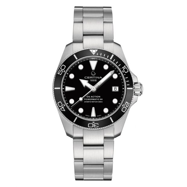 Deze Ds Action maakt zijn naam meer dan waar. Dit duikhorloge is voorzien van het allernieuwste caliber ; de powermatic 80 waardoor er een gangreserve is van 80 uur.  De stalen kast en band zijn gemaakt om veel te verduren en de zwarte wijzerplaat wordt beschermd door een saffierglas.