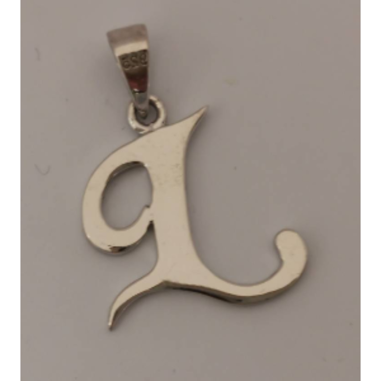Zilveren hanger letter L