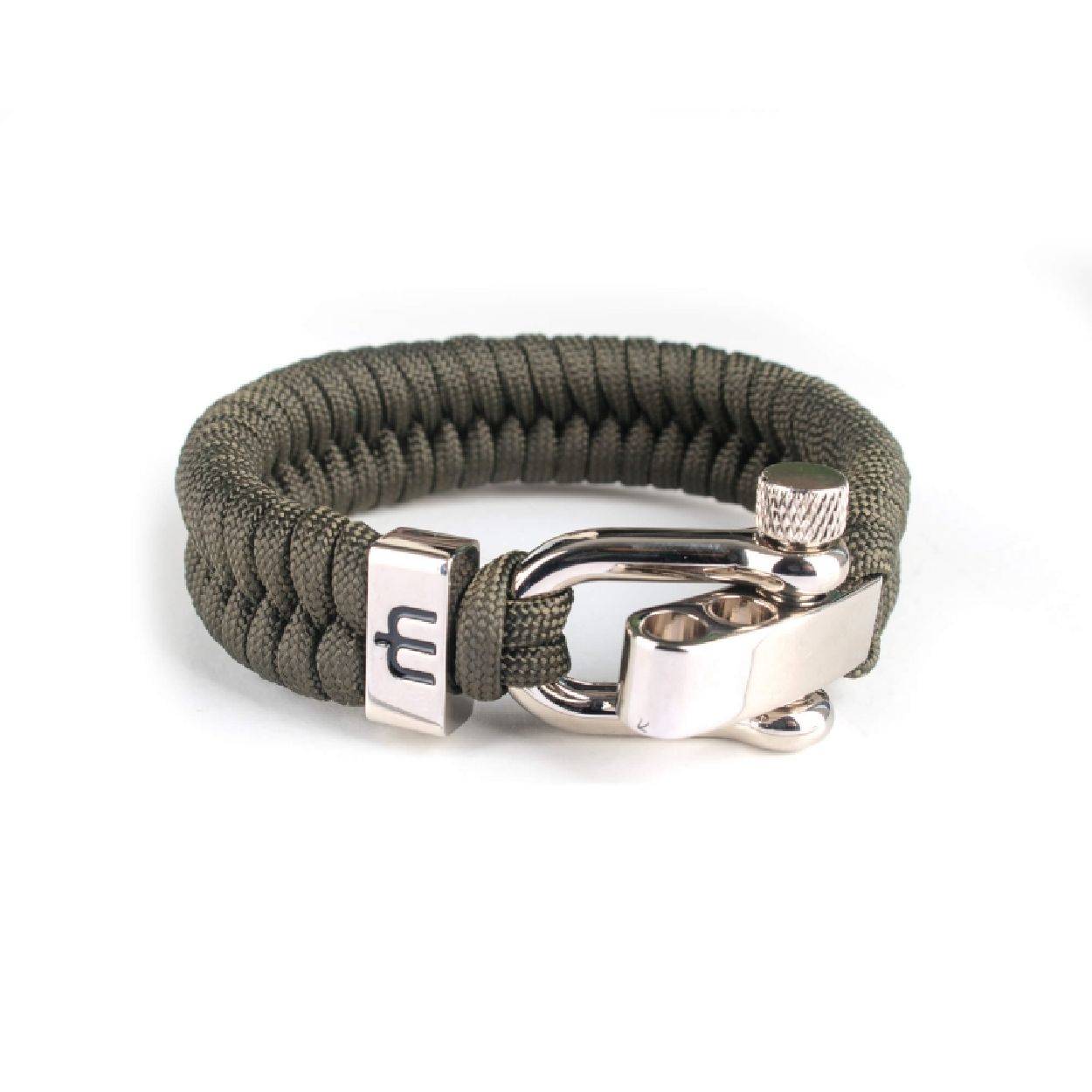 Deze Armband van het merk MUSTHEF heeft de kleur OLIJF GROEN. MUSTHEF CLASSIC OLIVE GREEN