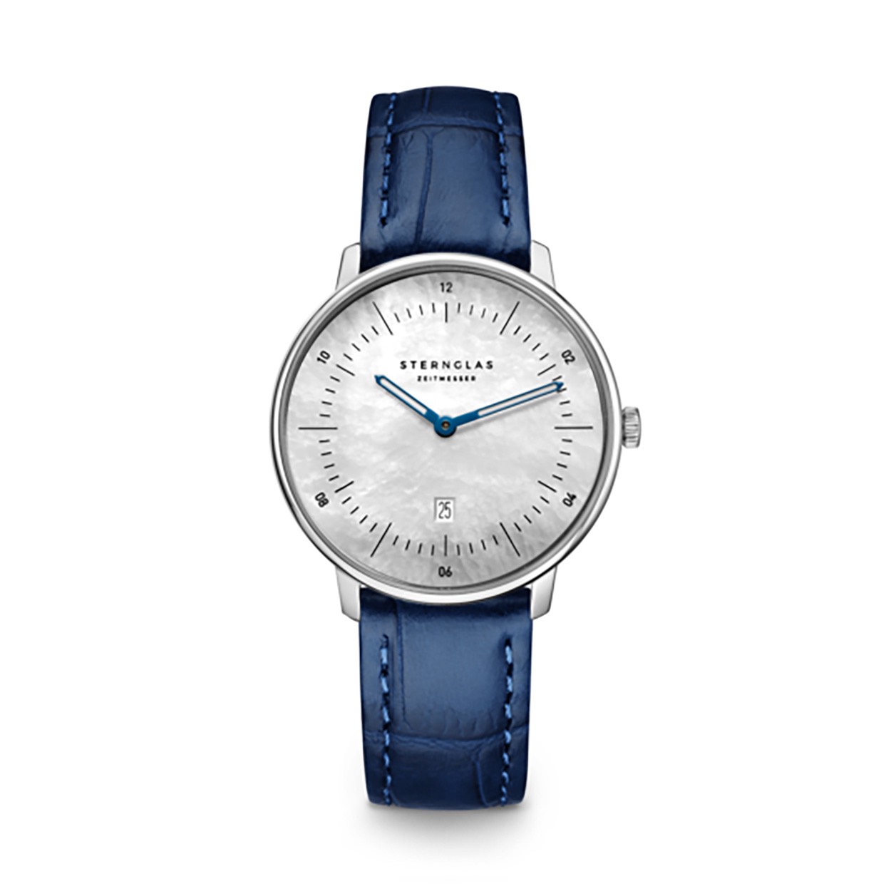 - Analoog
- Quartz uurwerk
- Serie: Naos

- Edelstalen kast
- Kleur kast: zilver
- Witte wijzerplaat
- Uren, minuten, datum
- Diameter kast: ca. 33 mm
- Hoogte kast: ca. 6 mm
- Ontspiegeld saffierglas
- Waterdichtheid: 5 ATM

- Leren band
- Kleur band: blauw
- Gespsluiting

Officiele fabrieksgarantie 2 jaar