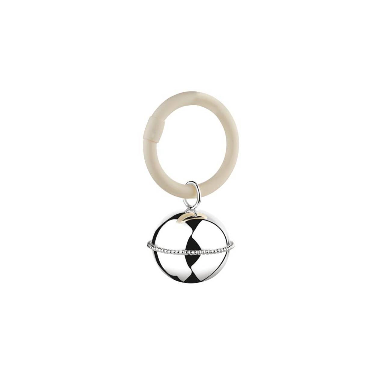 Basis 90 verzilverde rammelaar met een bal met parelrand aan een ring. Getest als veilig kinderspeelgoed.