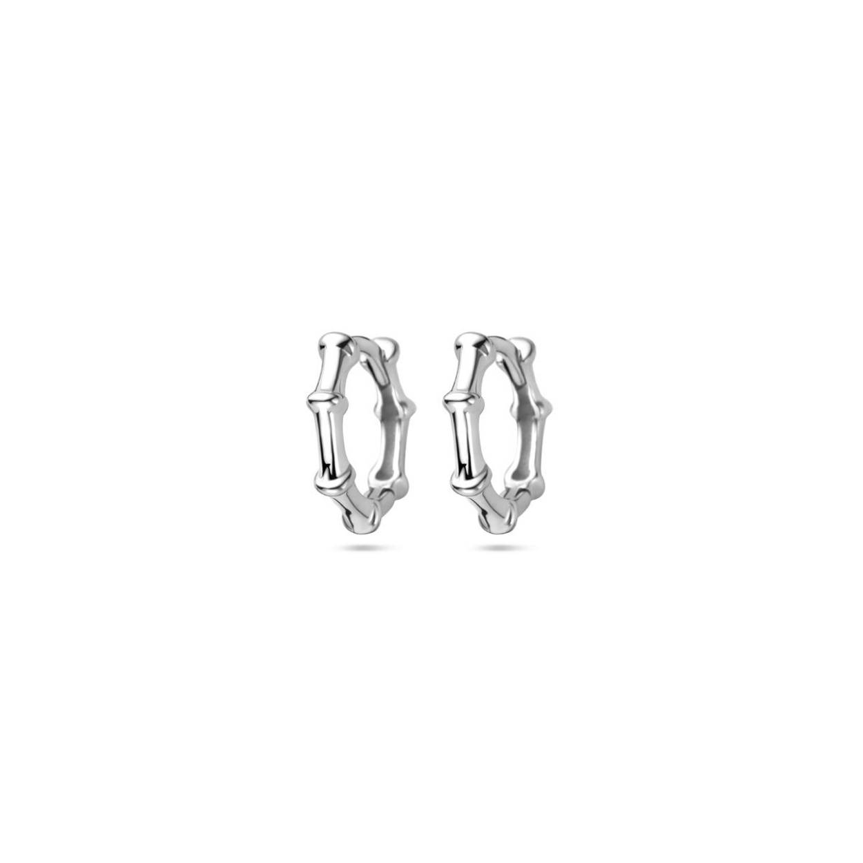 Gerhodineerd 925 zilveren klapoorringen. De oorringen hebben een afmeting van 11.5x2.5mm