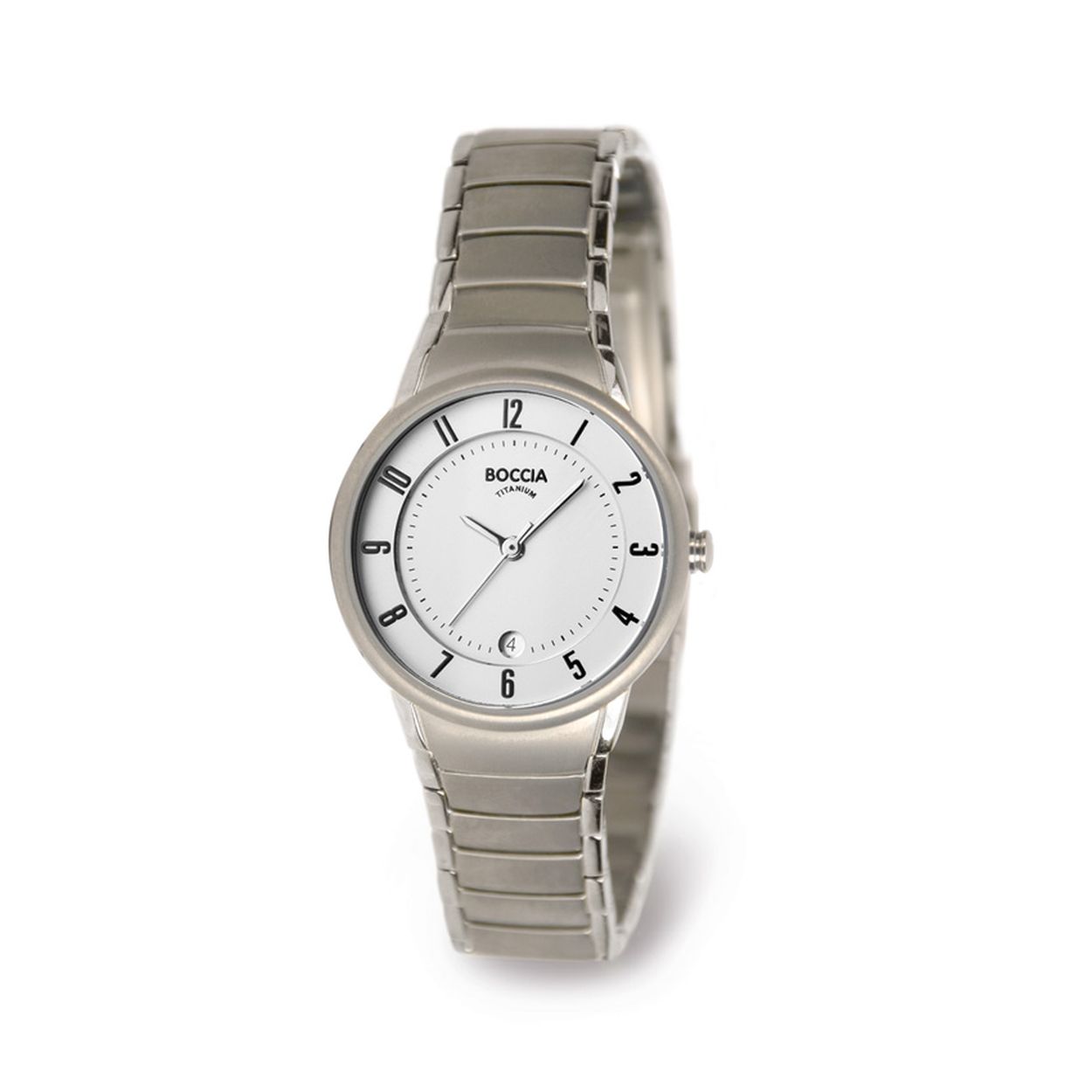 Boccia Titanium 3158-01
Dit dameshorloge van Boccia Titanium heeft een nette uitstraling. De zilverkleurige horlogekast zorgt voor een stijlvolle look en de witte wijzerplaat maakt het horloge net wat sierlijker. Het horloge heeft een kastdiameter van 29mm, een datumaanduiding, een saffierglas en is 5ATM. Combineer dit prachtige exemplaar met de andere sieraden van Boccia Titanium voor een complete look.

HET MERK
Boccia Titanium is het titanium merk van Nederland, dat zijn oorsprong in Duitsland vindt en is opgericht in het jaar 1992. Ontwikkeld door internationale ontwerpers. Alle titanium componenten van de BOCCIA TITANIUM collectie zijn gemaakt van 99,7% puur titanium; het bijzondere materiaal. Het is licht in gewicht, neemt de temperatuur van de huid aan en is zeer huidvriendelijk. Bovendien is het corrosie- en temperatuurbestendig.

SPECIFICATIES
- Saffier glas
- Ronde titanium horlogekast, Ø 29mm
- Titanium band
- Witte wijzerplaat
- 5ATM (Regen- & spatwaterdicht)