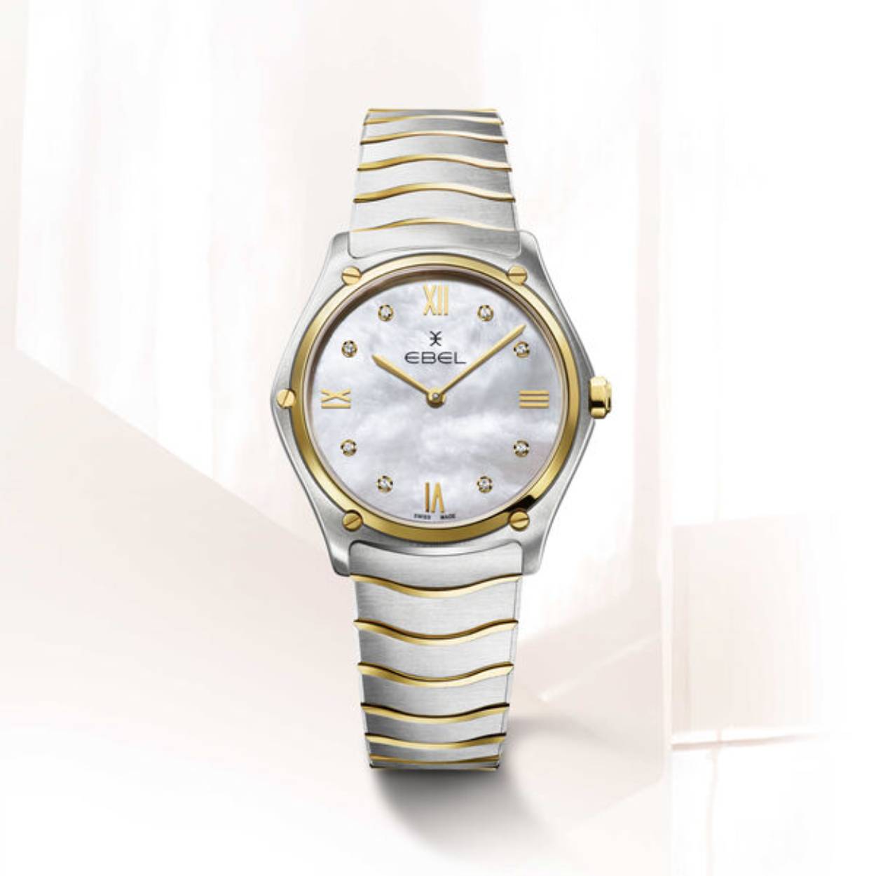 Juwelier Schilder Vlugt is een officiële dealer van EBEL. U kunt dit horloge direct bestellen of neem contact met ons op via mail, telefoon of het contactformulier en wij helpen u graag verder.