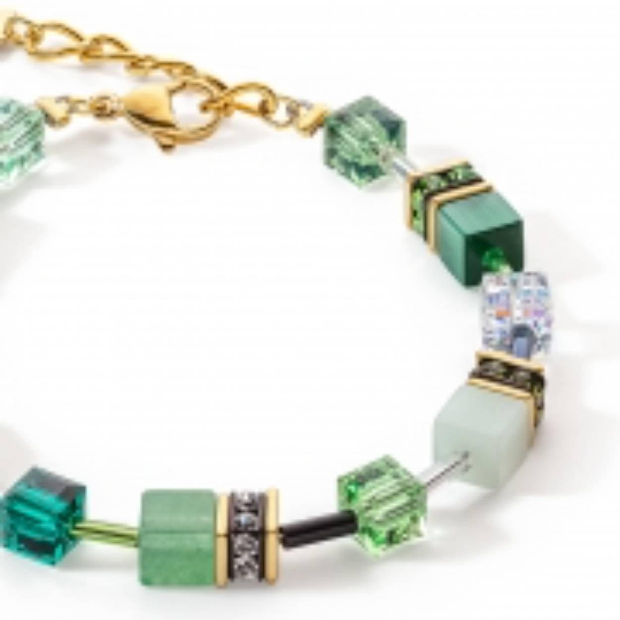 Coeur de Lion armband met echte groene AVENTURIJN, AMAZONIET, HOWLIET EN NEPHRIET.  Door het verlengkettingtje is het op verschillende lengtes te dragen. 
